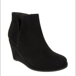 Rampage Black Wedge Booties